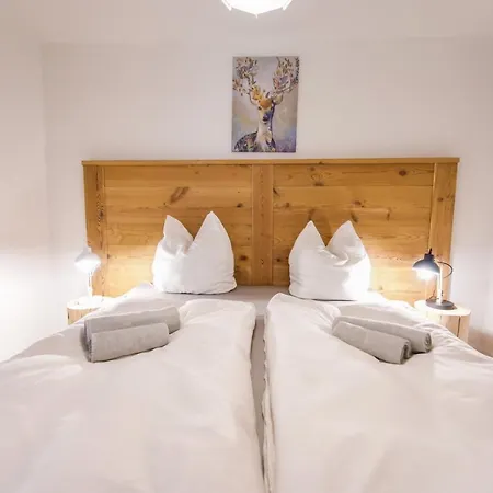 Apartment Eckartsberg Im Zittauer Gebirge - Mit 2 Schlafzimmern, Terrasse Und Wallbox