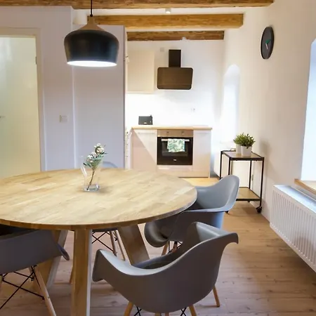 Apartment Eckartsberg Im Zittauer Gebirge - Mit 2 Schlafzimmern, Terrasse Und Wallbox