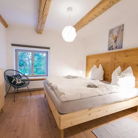 Eckartsberg Im Zittauer Gebirge - Mit 2 Schlafzimmern, Terrasse Und Wallbox Apartment Mittelherwigsdorf