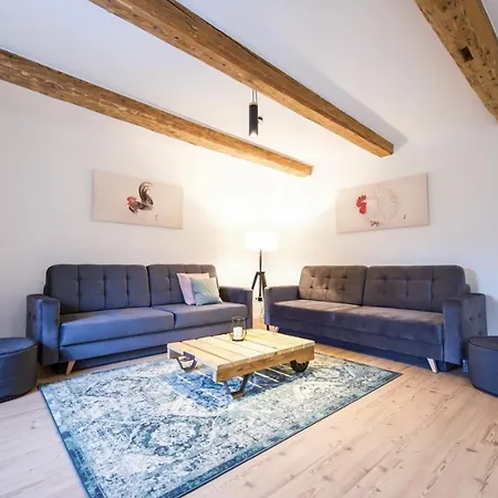 Eckartsberg Im Zittauer Gebirge - Mit 2 Schlafzimmern, Terrasse Und Wallbox Mittelherwigsdorf