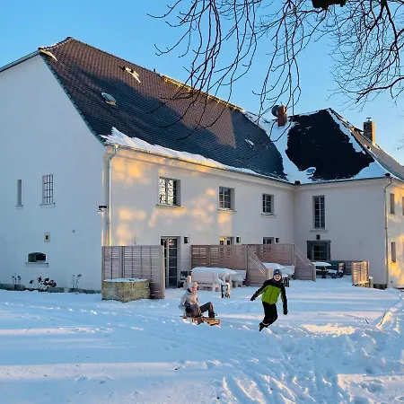 Apartment Eckartsberg Im Zittauer Gebirge - Mit 2 Schlafzimmern, Terrasse Und Wallbox