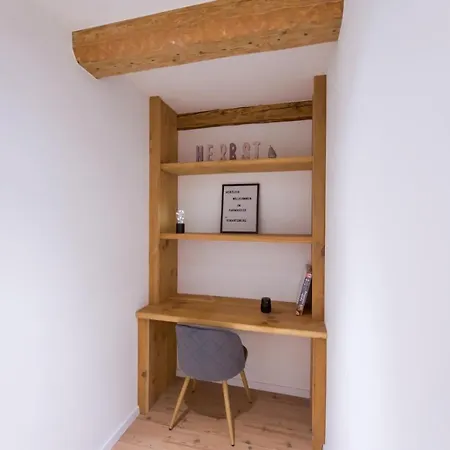 Eckartsberg Im Zittauer Gebirge - Mit 2 Schlafzimmern, Terrasse Und Wallbox *