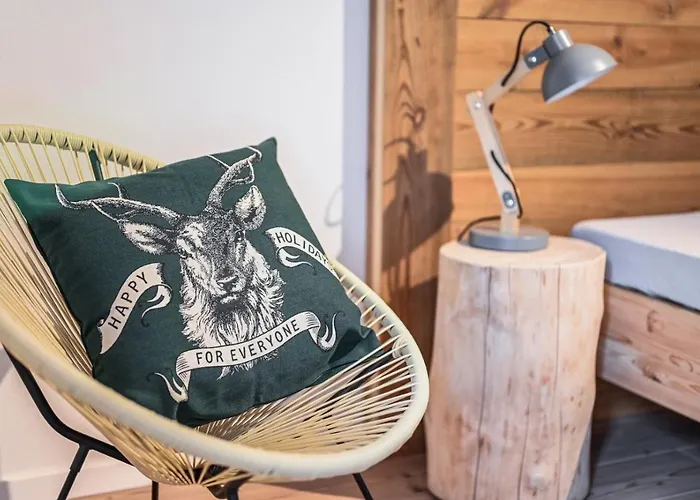 Eckartsberg Im Zittauer Gebirge - Mit 2 Schlafzimmern, Terrasse Und Wallbox *