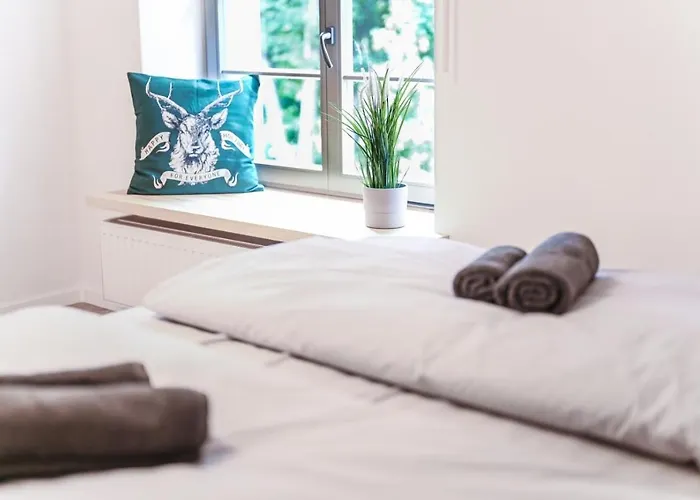 Eckartsberg Im Zittauer Gebirge - Mit 2 Schlafzimmern, Terrasse Und Wallbox *