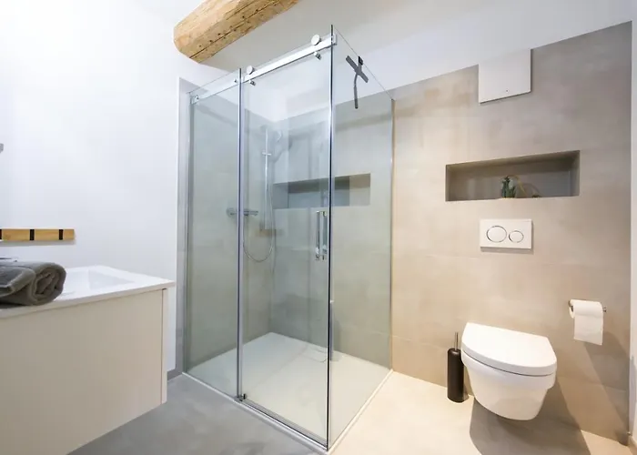 Eckartsberg Im Zittauer Gebirge - Mit 2 Schlafzimmern, Terrasse Und Wallbox Mittelherwigsdorf